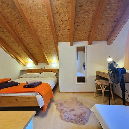 Holiday Home Maslinova 尼亚卢卡 外观 照片
